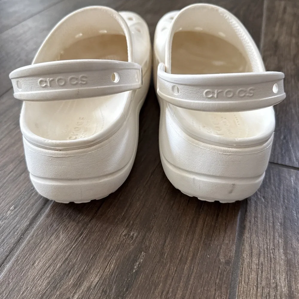 Crocs Baya Platform Clogs Womens 10 White Chunky Slip On